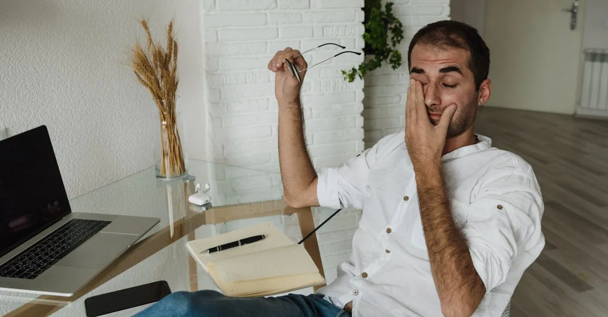 découvrez les causes courantes de la fatigue matinale et des conseils pratiques pour bien commencer votre journée avec énergie.